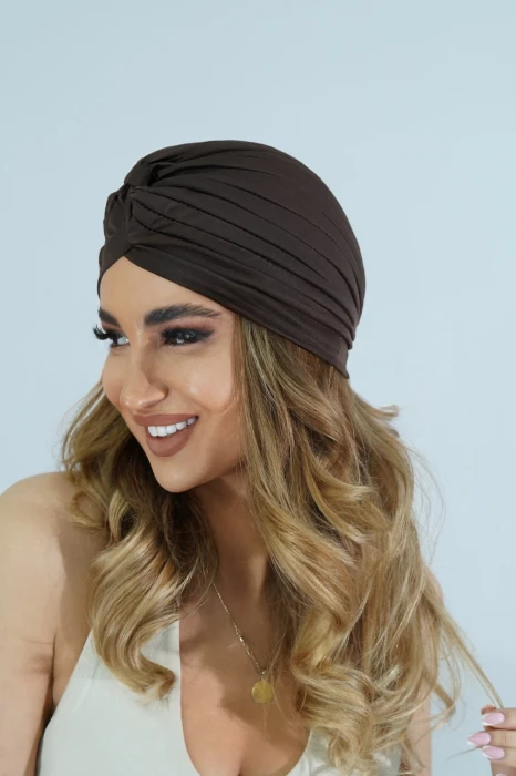 ყავისფერი ჩალმა